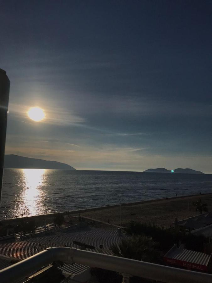 Corazon Guest House Vlorë エクステリア 写真