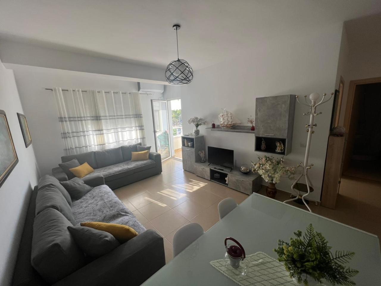 Corazon Guest House Vlorë エクステリア 写真